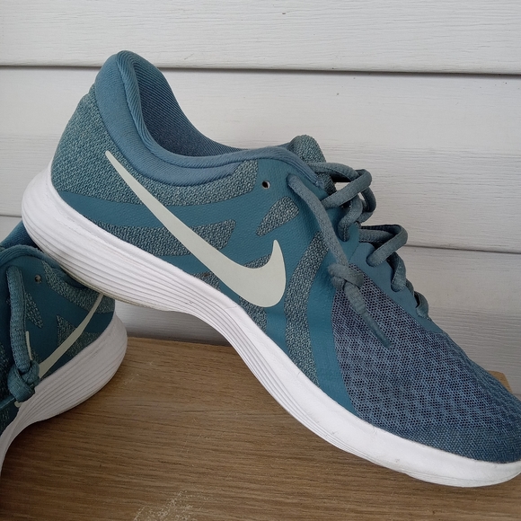 Nike Revolution 4 women shoes size 10 - Picture 3 of 12